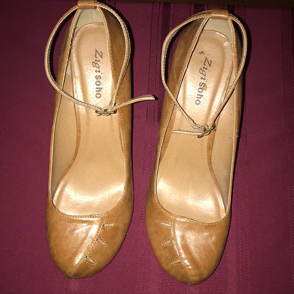 Zigi Soho rich tan faux leather heels Size 11 3 inch heels w sexy ankle strap!
